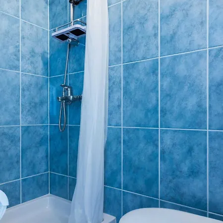 Charming And Comfortable Πανσιόν